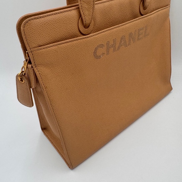 CHANEL Caviar LAX Tote - Picture 3 of 15